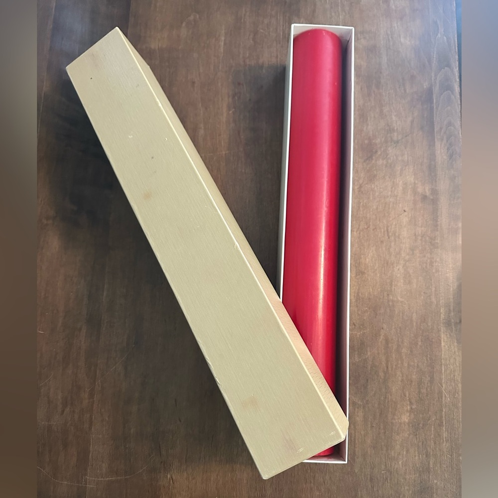 Vintage Williamsburg Soap & Candle Co. Pillar Candle Hollyberry Red